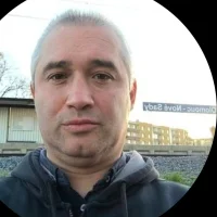 Slika avatara modela Michal_H_1982