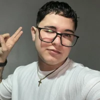BoyHot2002's Avatar Pic
