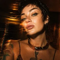 EllieOz webcam