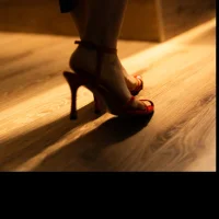 its_not_just_legs' Avatar Pic