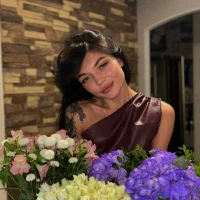 Mariella_Adamss 頭像圖片