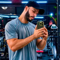 tommel_bailey Adlı Modelin Avatarı