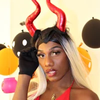 Hot_9Michell's Profile Pic