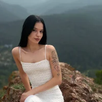 Slika avatara modela HyonAymar