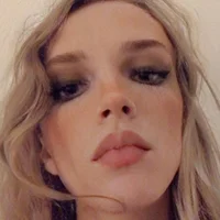 sluttycutie's Avatar Pic