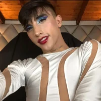 aliceusher's Profile Pic