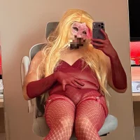 Clea_sissy74