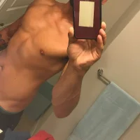 fitslamparty's Profile Pic