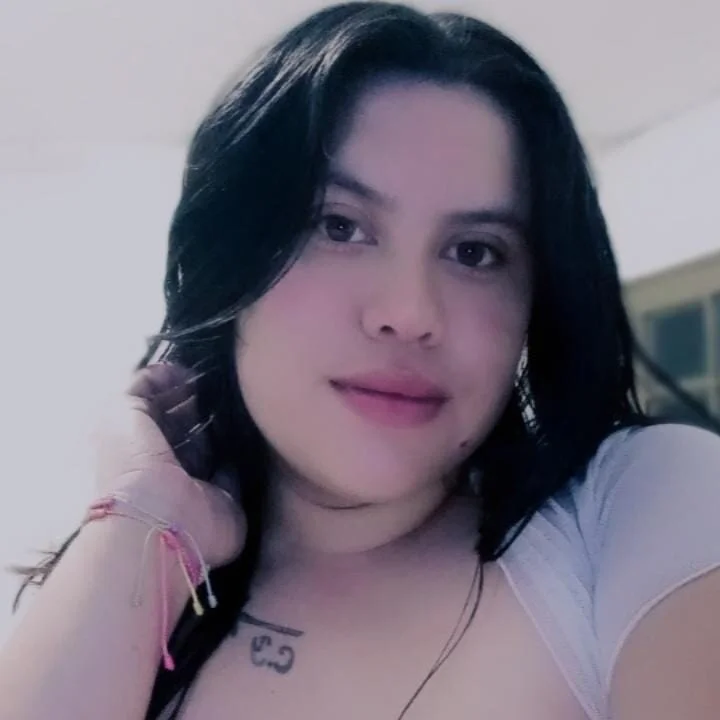 April_sexycurvi profile photo