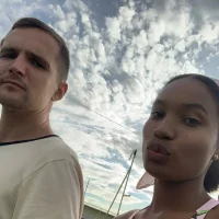 Sunny_Couple27 avatarképe