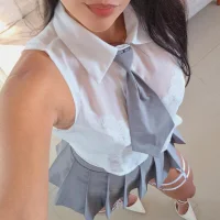 coniie_jhons Adlı Modelin Avatarı