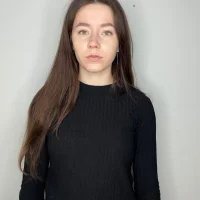 Gambar Profil SynneHartford