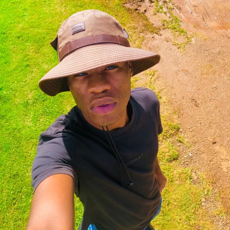 thandolezwe1 profile photo