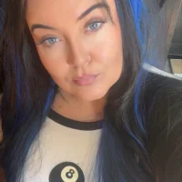 Miss_CurvesXXX Adlı Modelin Avatarı