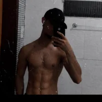 Novin_pauzudo_paramulher