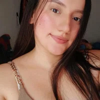 consentida_13 Φωτ, Προφίλ