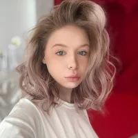 LornaHandford's Profile Pic