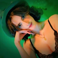 AlisonSweet02 Φωτ, Προφίλ