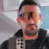 richarloc profiképe