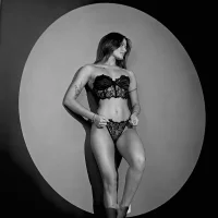 Mia_Benett_ 頭像圖片