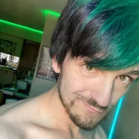 AwkwardTurtle420 Φωτ, Προφίλ