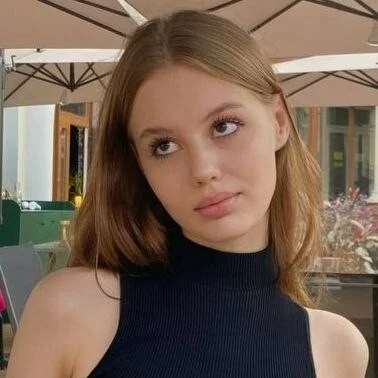 Elarisss profile photo