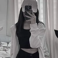 mai8na's Profile Pic