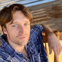 Gambar Profil Corey_Vans