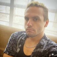 AdrianVig's Profile Pic