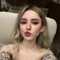 PurpurR0se's Profile Pic