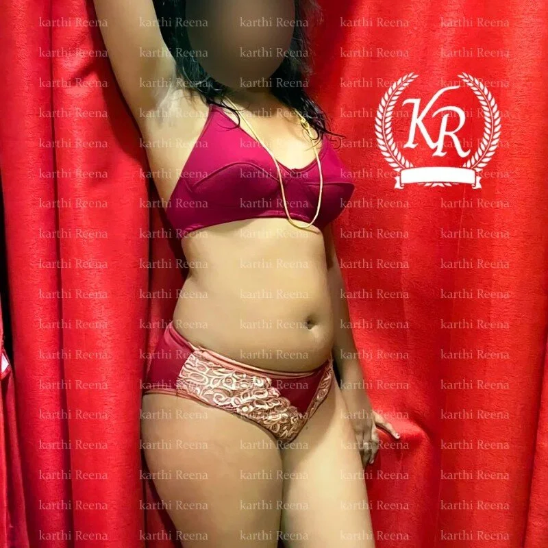 Reenakarthick profile photo