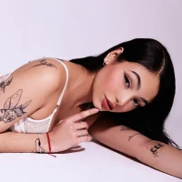 MilaStark_ webcam model