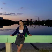 Gambar Profil MariaThompson