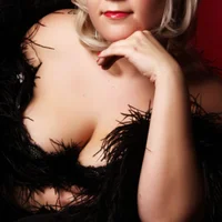 Bouncy_Busty_Bella's Avatar Pic