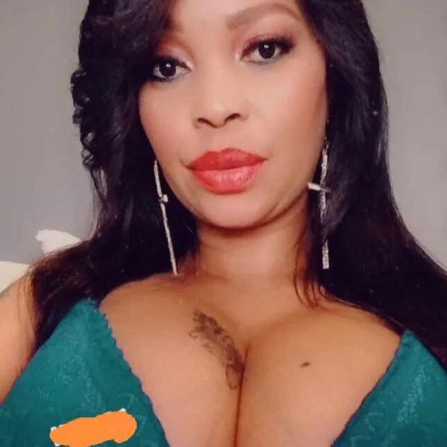 Kimmyboobs profile photo