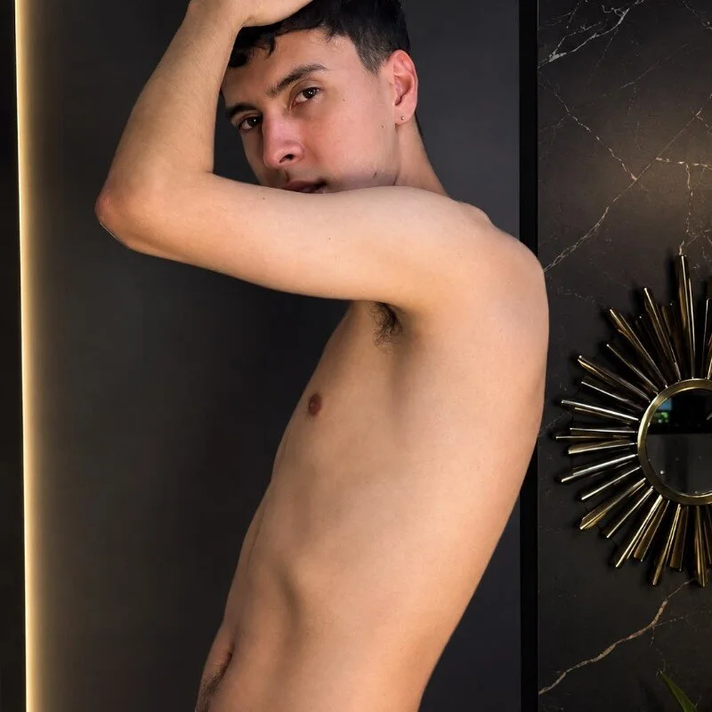 MaxLeons Stripchat profile image
