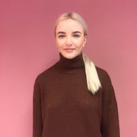 AgnesBrom Φωτ, Προφίλ