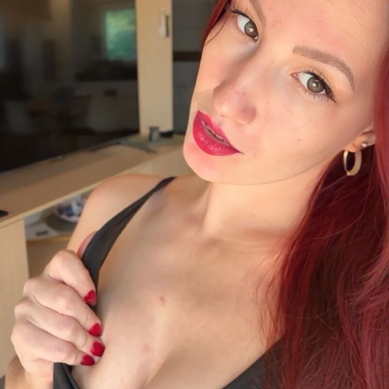 Miss-Red