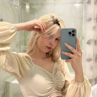 CherrylHolme 頭像圖片