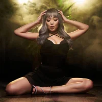LuciaBreeze's Profile Pic