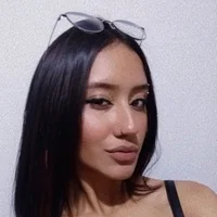 Lia-simons's Profile Pic