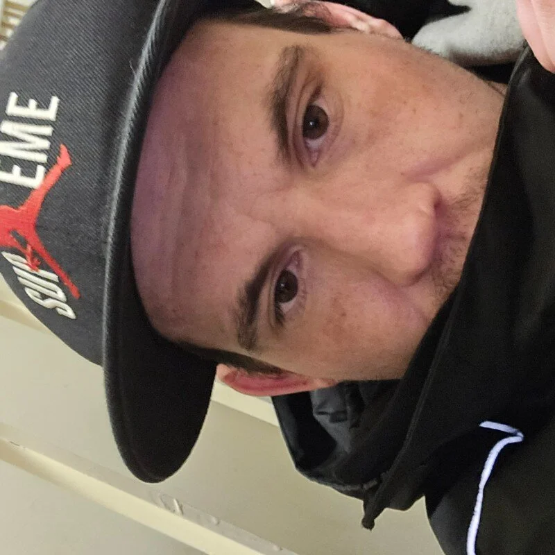 notsure353 profile photo