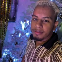 carlitos25's Profile Pic