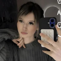 LunarVelvet webcam
