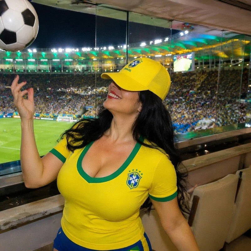 Queen_Paola_Prada