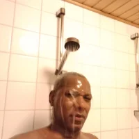 bornlive234's Profile Pic