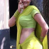 Priya_34's Profile Pic