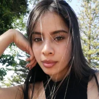 atenea_kr webcam model