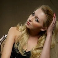 Diana_Cherrys' Offline Chat Room