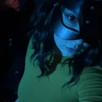 vi1734 的个人资料图片